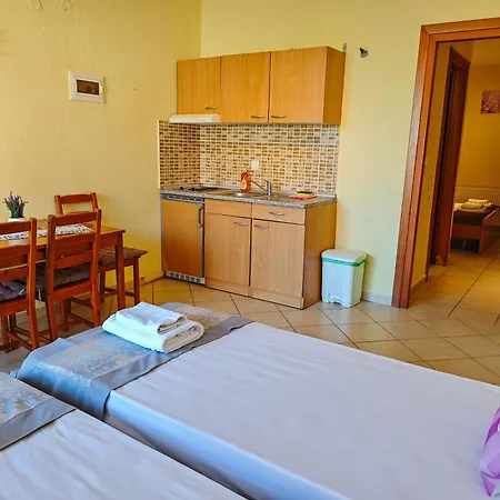 Lavender Apartahotel 4*